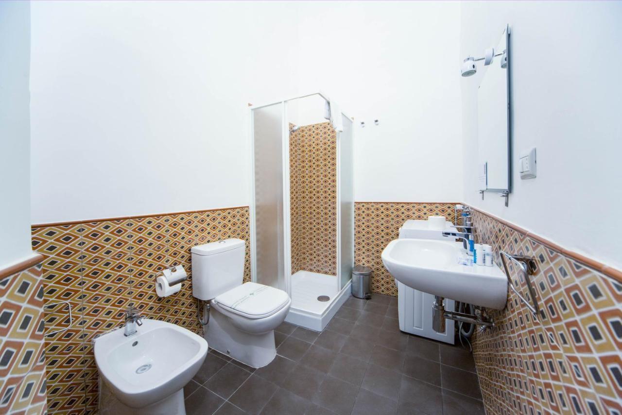 Casa Dante - Historic Apartment In The Perfect Naples Location Exterior foto
